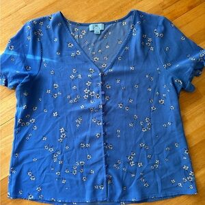 CeCe Blue Short Sleeve Fitted Blouse